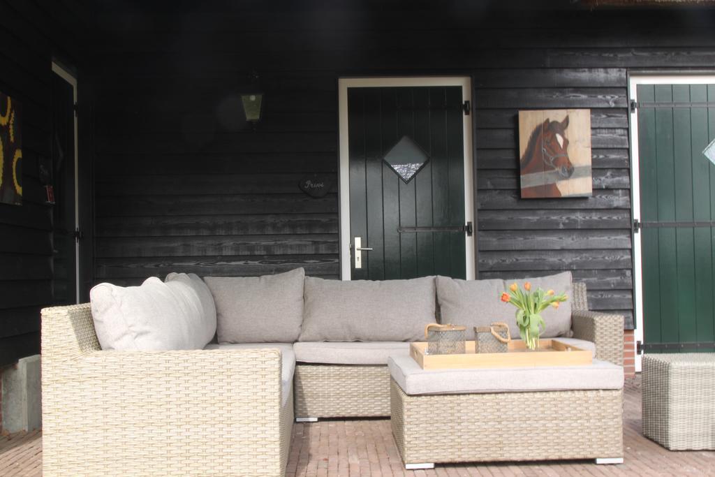 Bed and Breakfast Rheezerstee Экстерьер фото