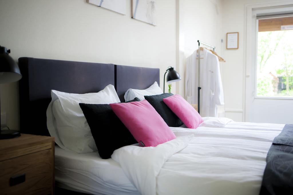 Bed and Breakfast Rheezerstee Экстерьер фото